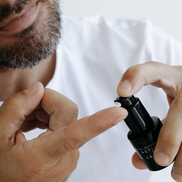 IDOLOGY TRI-PEPTIDE  Krem pod oczy