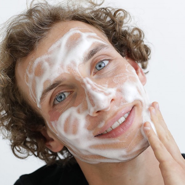 IDOLOGY FOAM  Gentle face cleanser